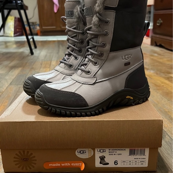 UGG Shoes - UGG WOMEN ADIRONDACK BOOT II